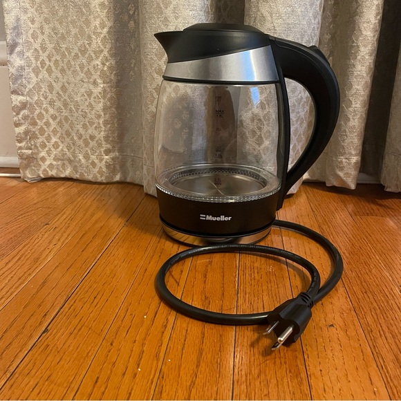 BNIB Mueller Ultra 1500W Electric Glass Kettle with SpeedBoil Tech - Picture 10 of 15